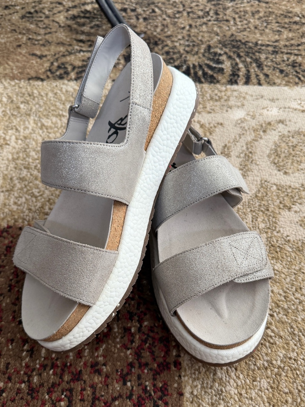 OTBT ComfortWalk Women's Light Gray Platform Sandals